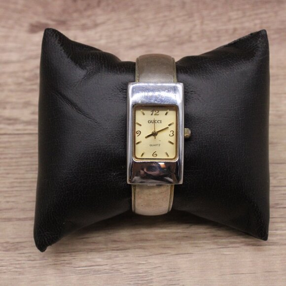 Vintage GUCCI Watch Womens Silver Tone Stainless Steel Classic Rectangular Dial - Picture 1 of 11